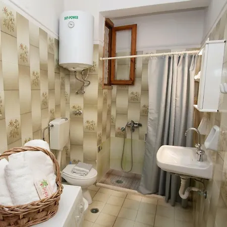 Krinos Apartamento
